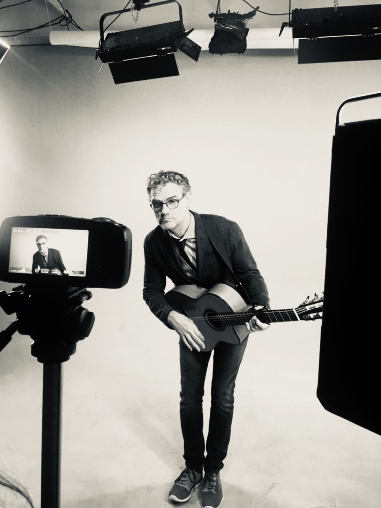 The official website of Jesse Cook, featuring tour