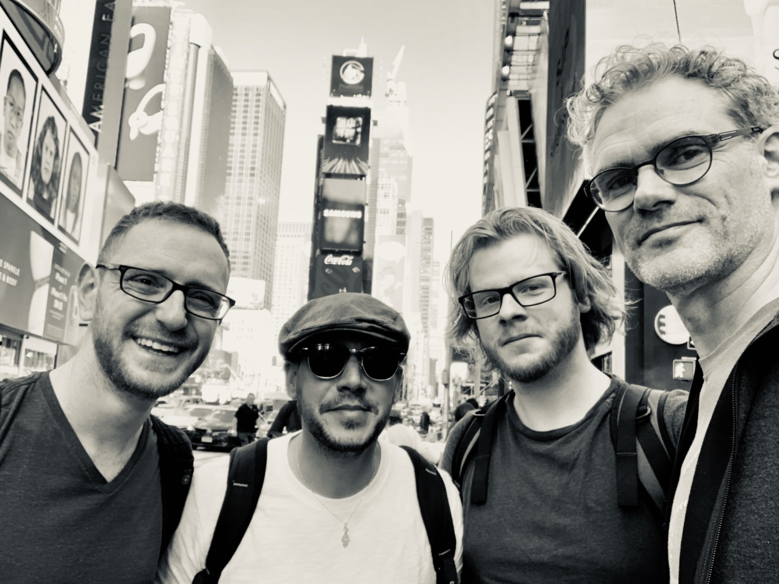 The official website of Jesse Cook, featuring tour